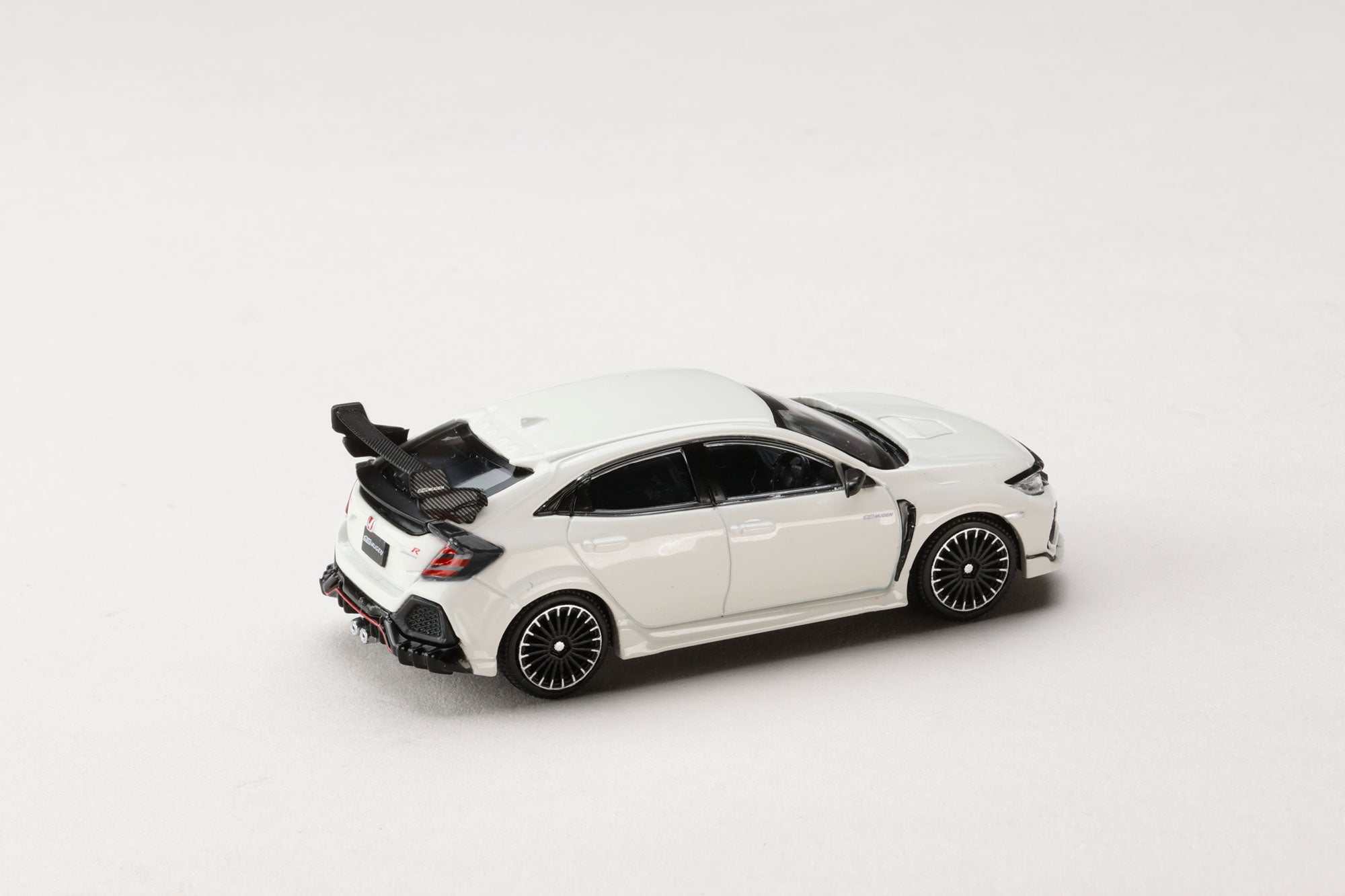 (PREORDER) HOBBY JAPAN JDM64 1/64 MUGEN CIVIC TYPE R (FK8) 2017 - Championship White HJDM011-23