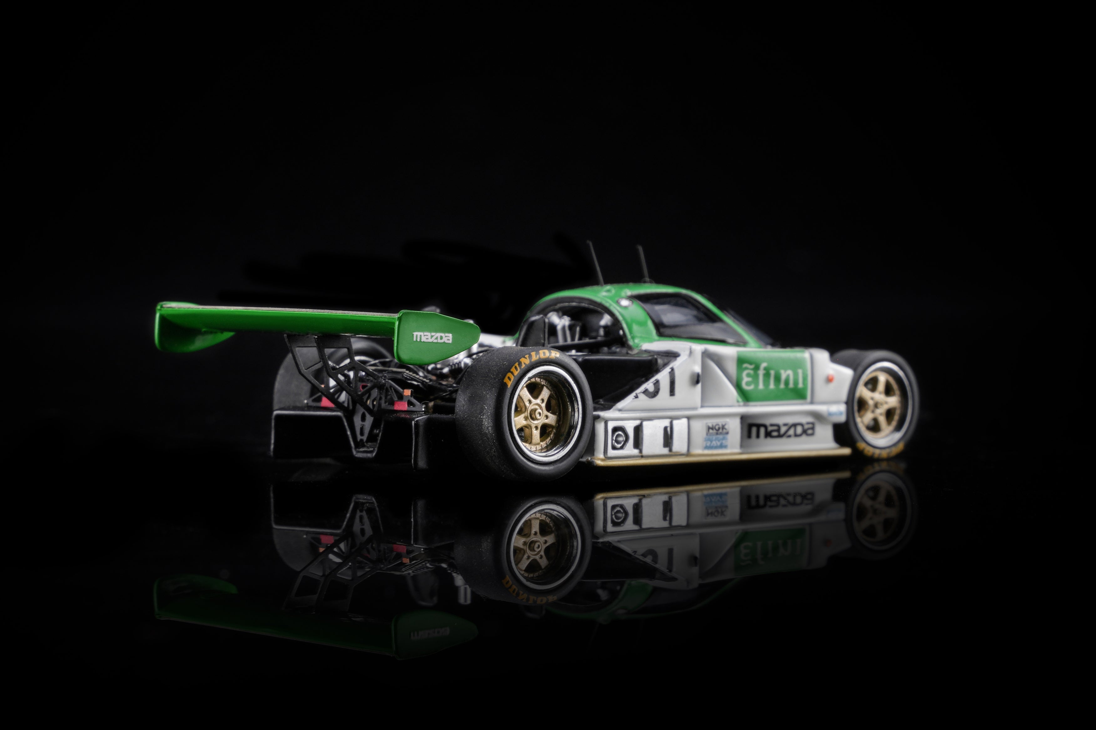 (PREORDER) MOTORHELIX 1/64 MAZDA 787B 201 GREEN/WHITE M60112 1:64 diecast model