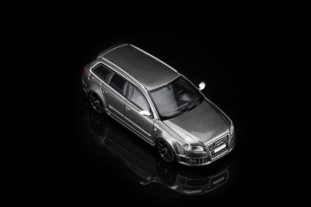 (PREORDER) Motorhelix 1/64 Audi RS4 (B7) 2005 - Grey Pearl M68308 1:64 diecast model