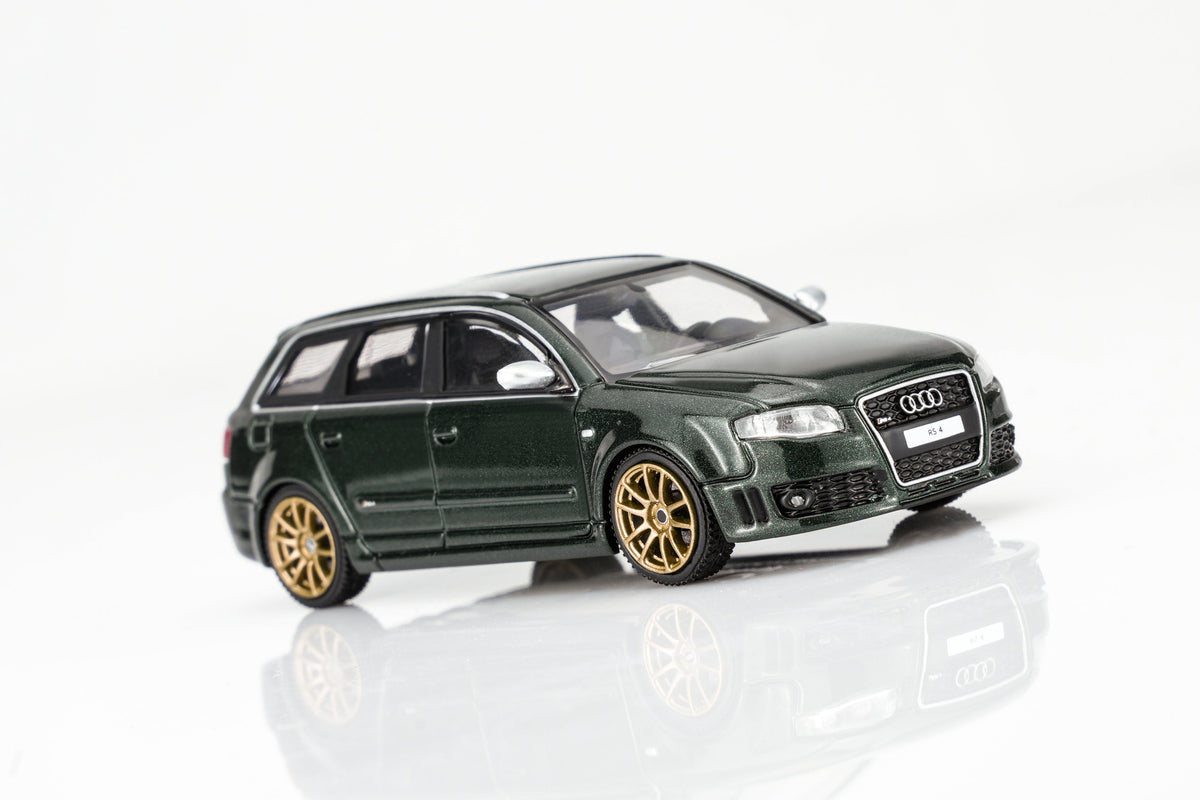 (PREORDER) Motorhelix 1/64 Audi RS4 (B7) 2005 - Deep Green Pearl M68307 1:64 diecast model