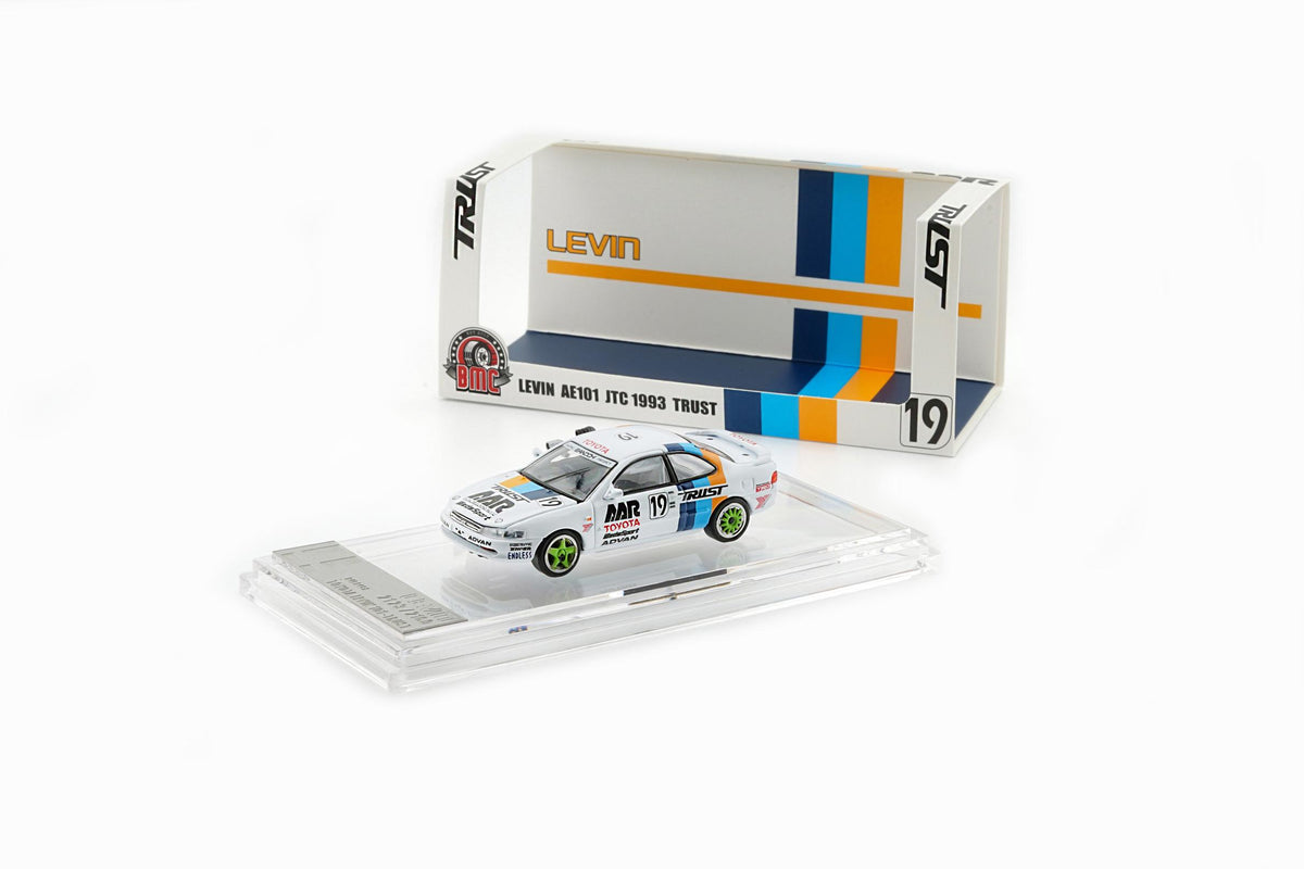 White Toyota Levin AE86 Trust racing livery diecast model acrylic case packaging